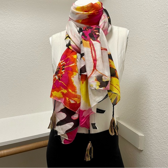 Lane Bryant • Abstract Floral Butterfly Wing Lightweight Scarf / Wrap - Picture 3 of 6
